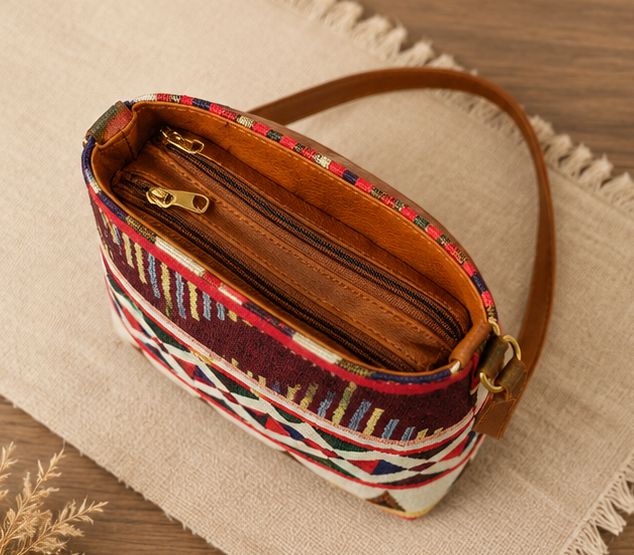 Jacquard flap sling (jacquard fabric with leatherite(Vegan))